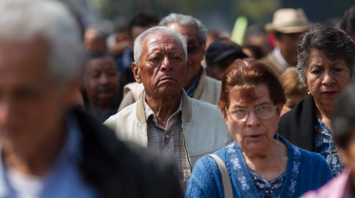 Adultos mayores no tendrán pensión para 2050