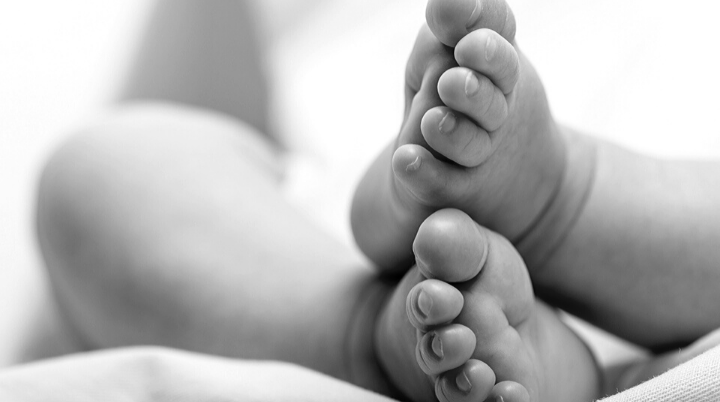 Bebé de 11 meses fue violada y golpeada por su padre adolescente en el Edomex