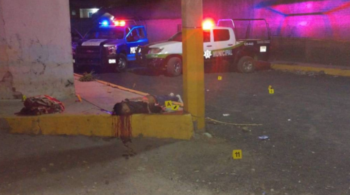 Grupo armado rafaguea a cuatro personas, entre ellos se encuentra una mujer en Chalco