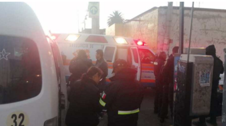 Combi choca en Ixtapaluca con patrulla de seguridad de la CDMX; hay varios lesionados