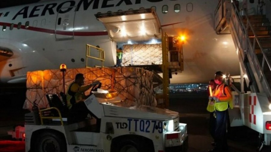 11 aviones más llegarán a México con insumos médicos