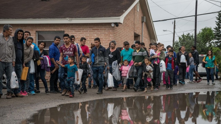 Ordenan residencia temporal a migrantes en México