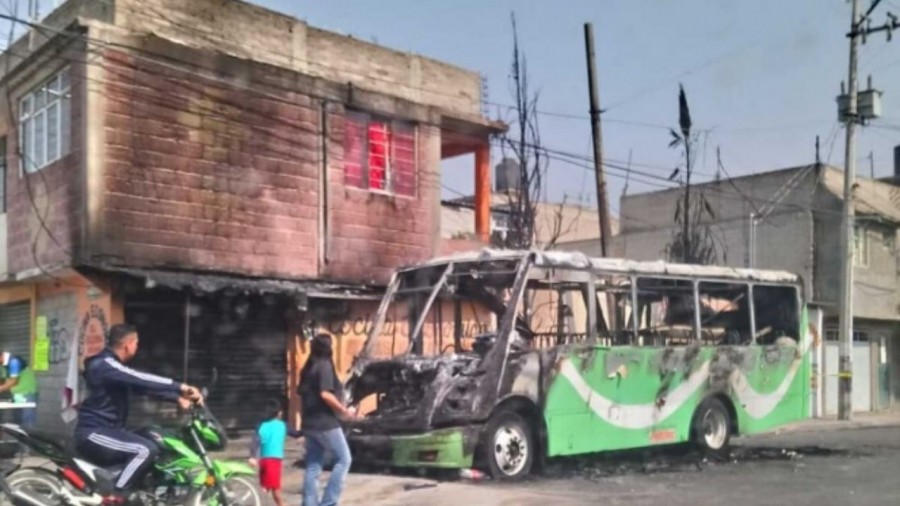 Incineraron un camión en Chimalhuacán