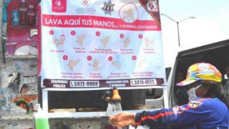 Ixtapaluca instaló lavabos móviles