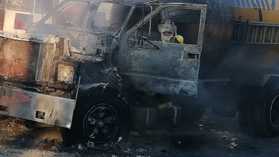 Se incendió pipa de gas en el EdoMex