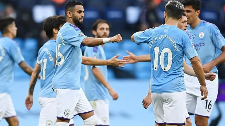 Manchester City gana por goleada y le complica el título de la premier al Liverpool