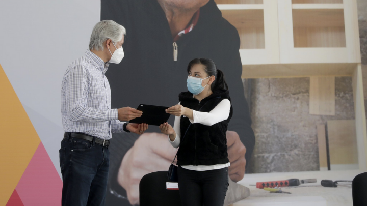 Alfredo Del Mazo anuncia apoyos para mexiquenses