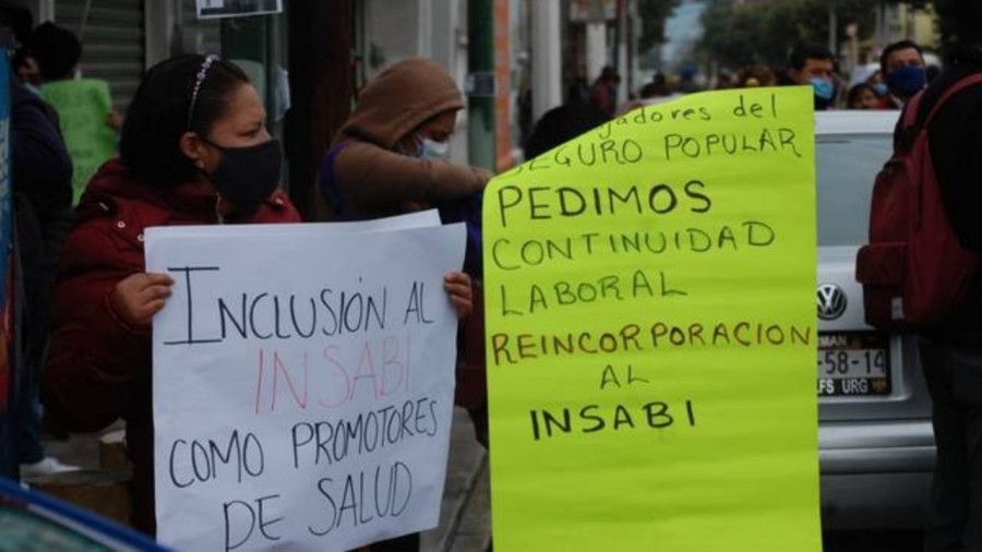 Extrabajadores del Seguro Popular solicitan ser recontratados por el INSABI