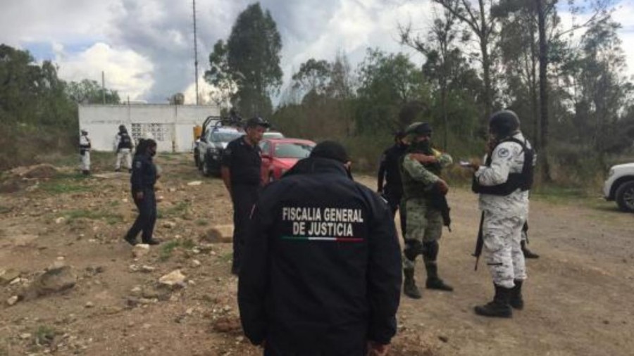 Hallan dos tomas clandestinas de hidrocarburo en EdoMex