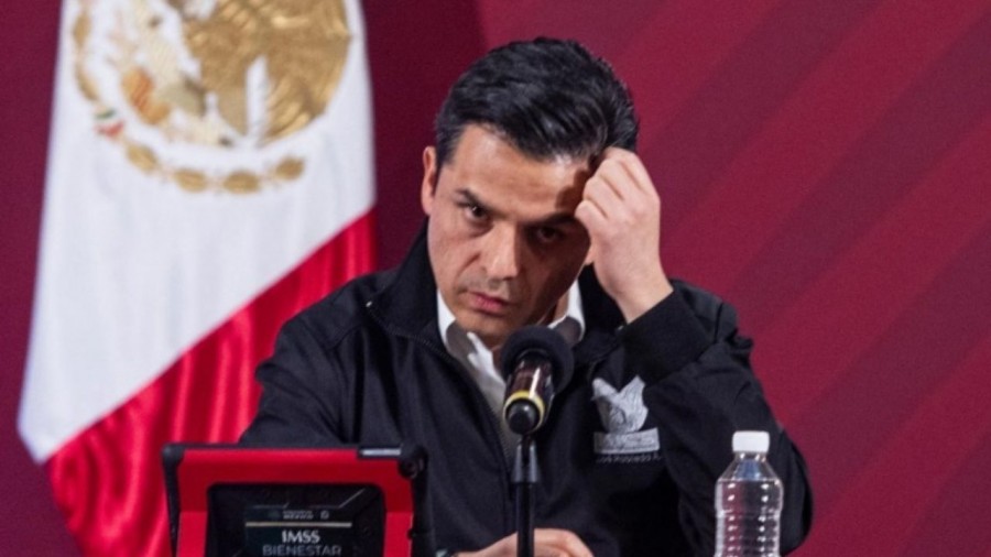 Titular del IMSS sufre accidente
