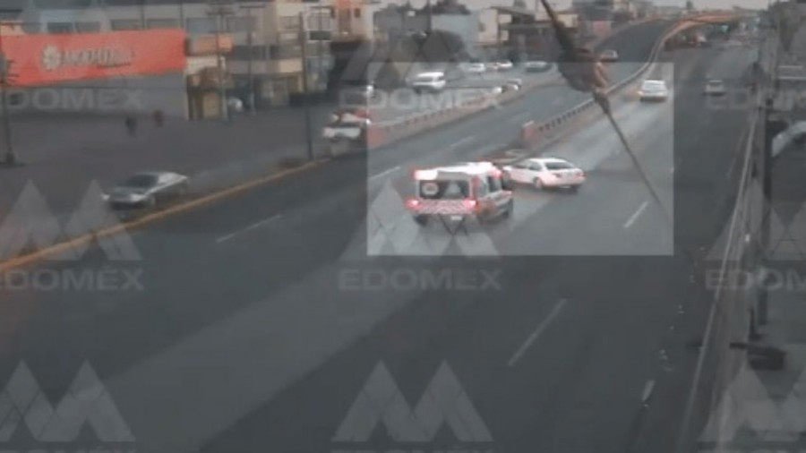 Graban impactante choque en la carretera Lechería-Texcoco