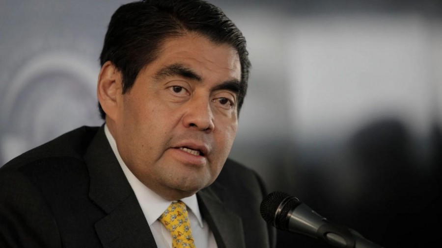 Hermano de Miguel Barbosa obtiene su primer contrato millonario con la 4T