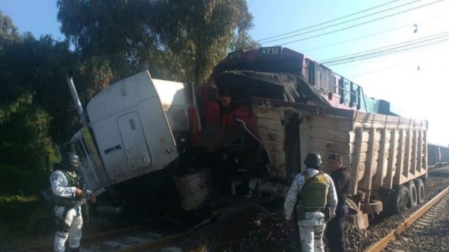 Reportan aparatoso accidente en Nextlalpan
