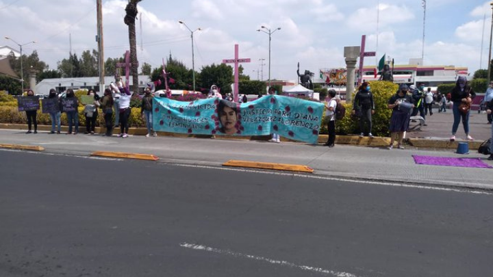 Colectivos y familiares marchan en Nezahualcóyotl por feminicidios