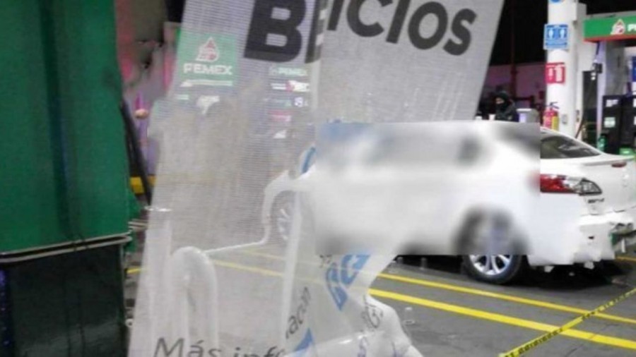 Acribillan a pareja en gasolinera de Naucalpan