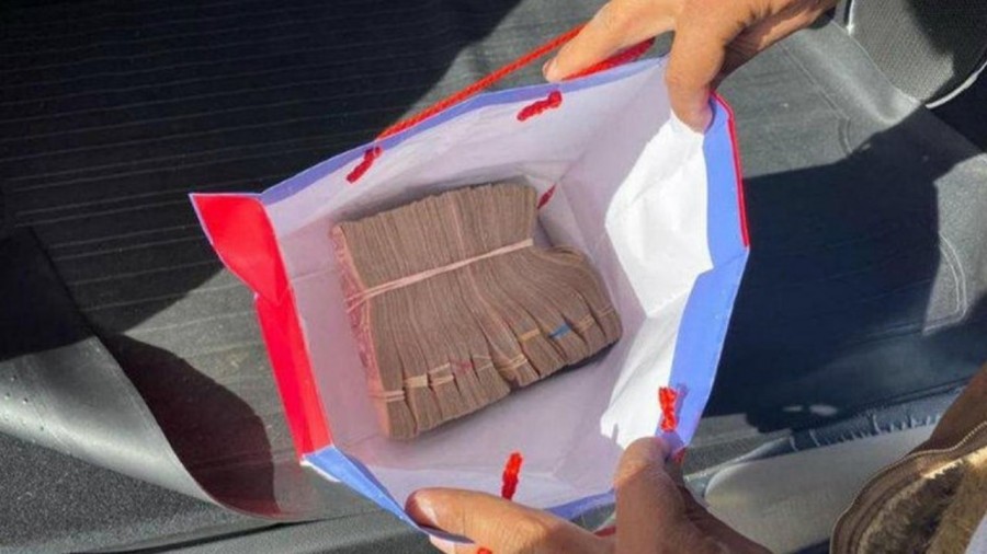 Capturan a dos hombres con casi medio millón de pesos en la México-Puebla