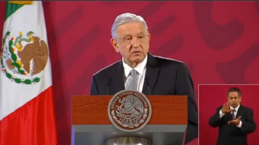 AMLO firma consulta ciudadana para enjuiciar presidentes del pasado