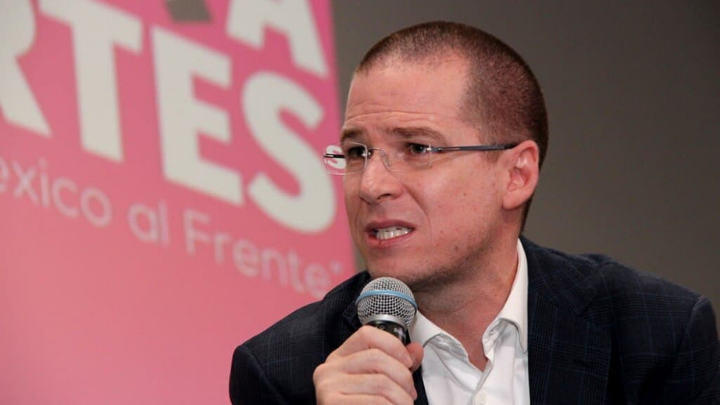 Juez desecha demanda de Anaya por daño moral  en contra de Lozoya