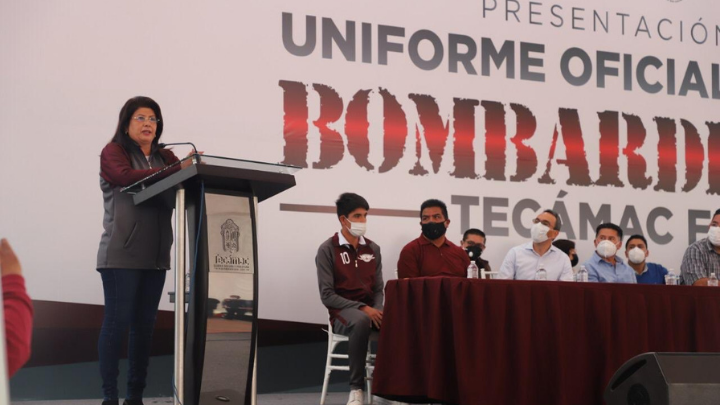 Entregan uniformes a bombarderos Tecámac FC previo a su debut en la tercera división