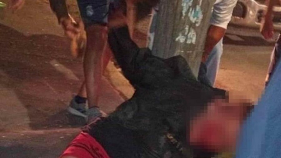 Comerciantes de Tultitlán golpean y desnudan a presunto asaltante