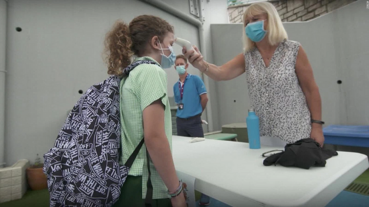 OMS propone medidas especiales para reabrir escuelas