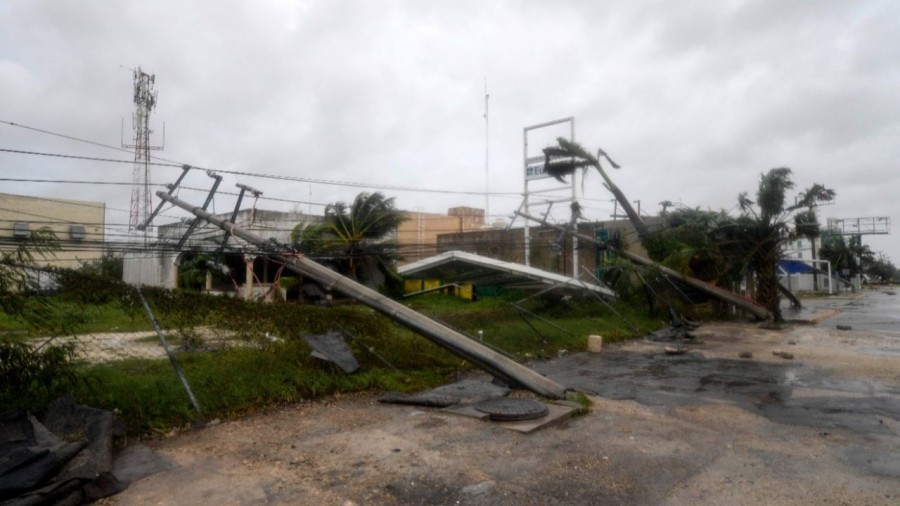 Delta provocó fuertes vientos al tocar la península de Yucatán