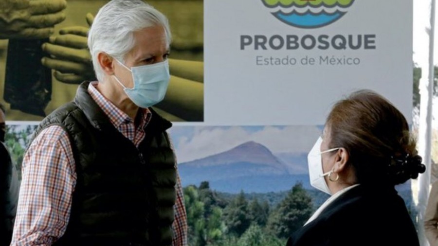 Alfredo Del Mazo entregó apoyos forestales para 11 municipios