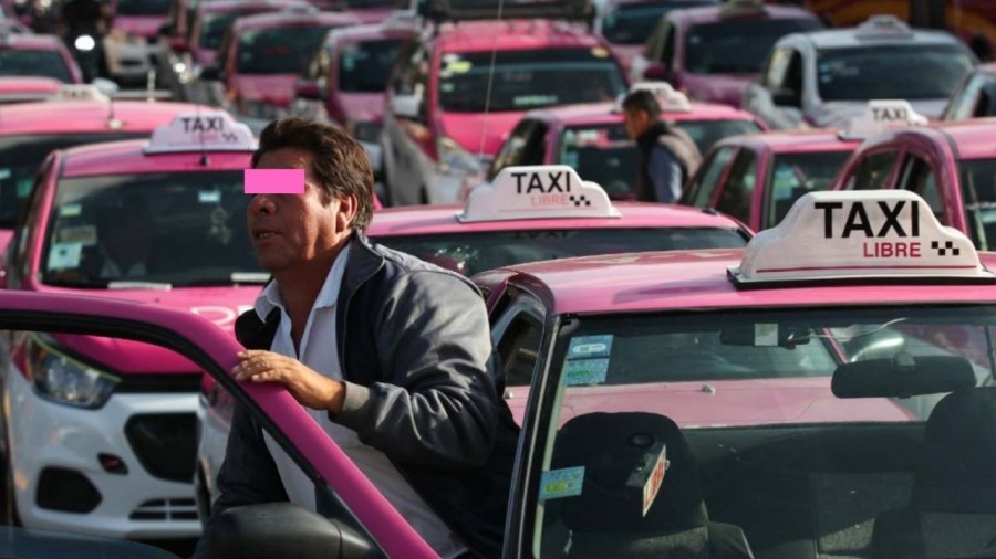 Manifestación de taxistas crea caos en CDMX