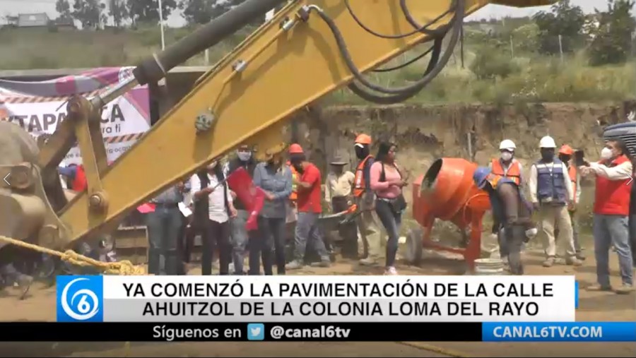 Ya comenzó la pavimentación de la calle Ahuitzol en la colonia Loma del Rayo, Ixtapaluca
