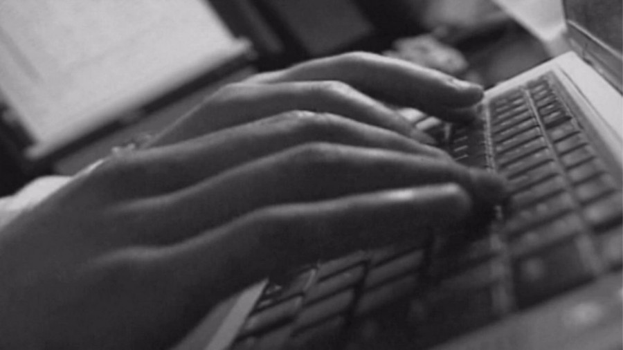 Denuncian cinco de sextorsión diariamente