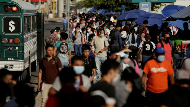 Entidades federativas regresan a semáforo rojo y gobierno federal no hace nada