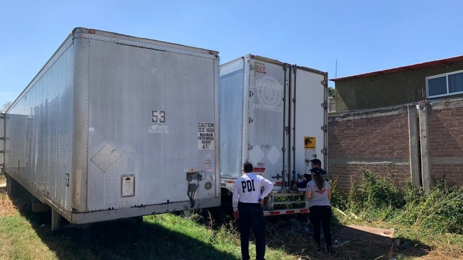 Recuperan vehículos con reporte de robo en inmueble de Chalco
