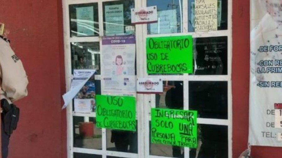 Detienen a delegada de Tecámac por extorsionar a taxistas