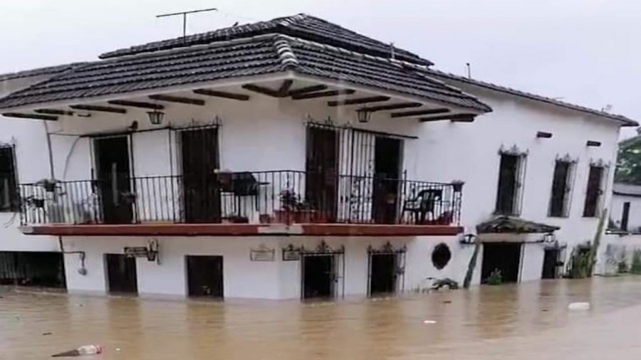 Fuertes lluvias causan graves inundaciones en México