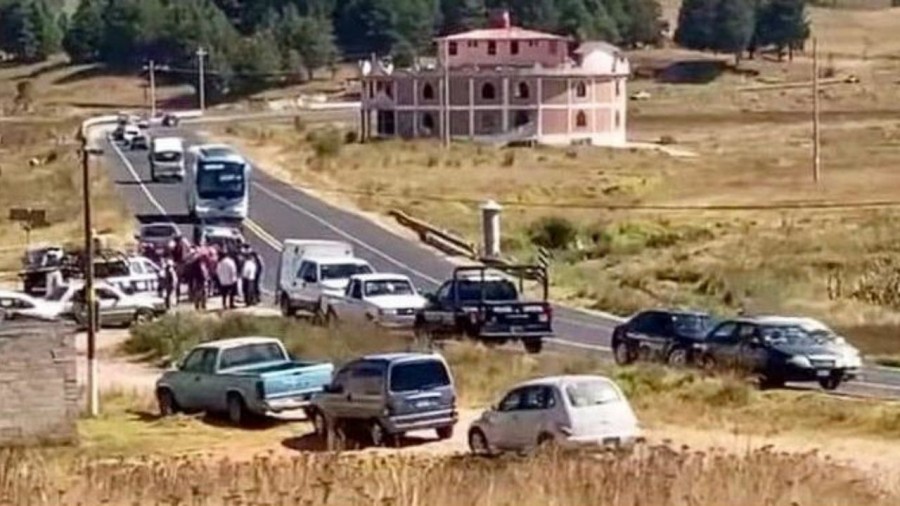 Encuentran a cuatro músicos muertos en la carretera Toluca-Villa Victoria