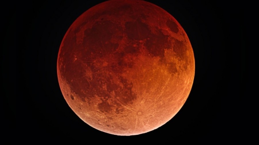 Anuncian el último eclipse lunar del año