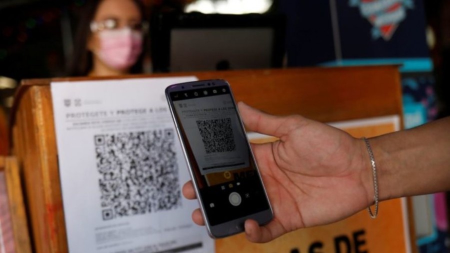 La CDMX fomentará el uso del código QR en el transporte público