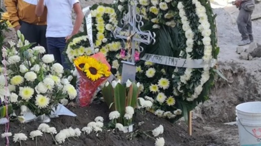 Dan el último adiós a Temi, mujer apuñalada en Chalco