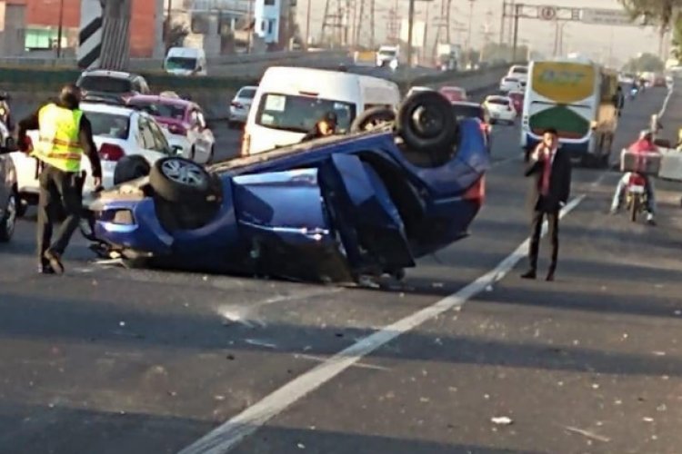 Volcadura en la México-Pachuca deja cuatro heridos