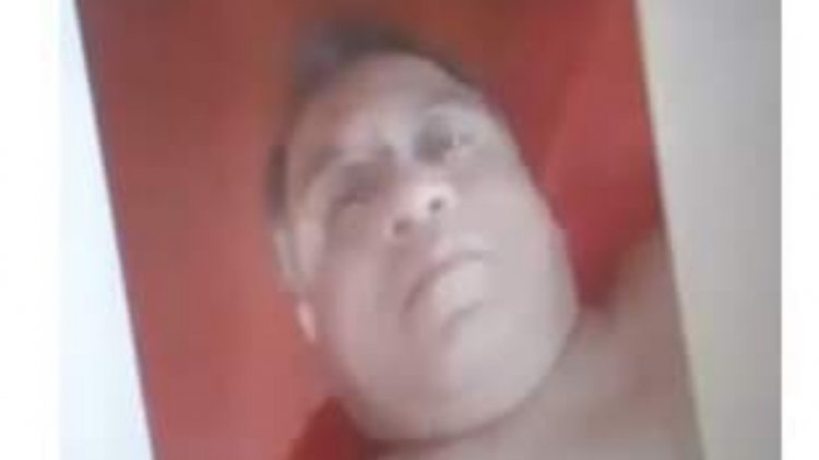Suspenden a profesor que compartió fotos desnudo a sus alumnos en Oaxaca