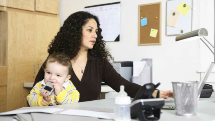 Madres perciben hasta 23% menos ingresos si tiene hijos pequeños: CEPAL