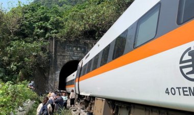 Se descarrila tren en Taiwán; hay 51 muertos y más de 100 heridos