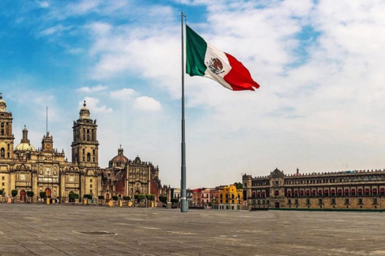 “Ya hace falta” un acto masivo en el Zócalo Capitalino, señala AMLO