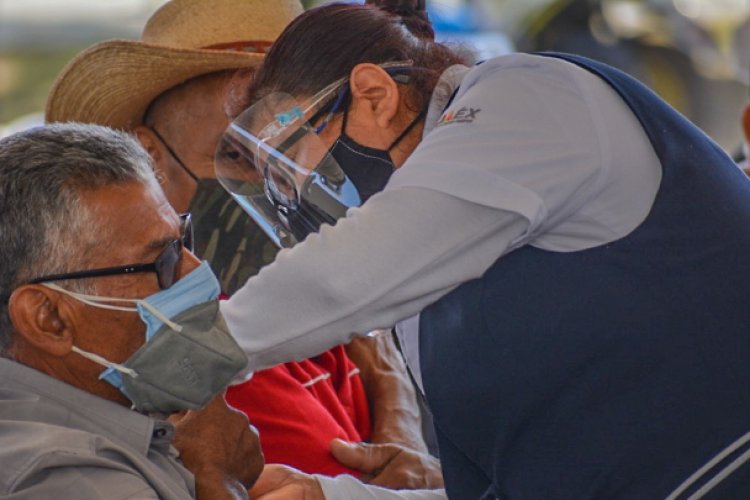 En Valle de Chalco más de 18 mil adultos mayores han sido vacunados