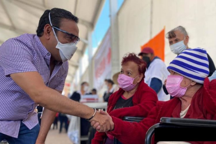 Más de 24 mil abuelitos fueron vacunados contra COVID-19 en Valle de Chalco