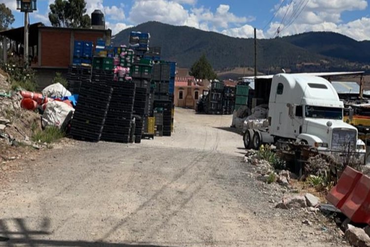 Hallan contenedores valuados en más de un mdp en Temascalcingo