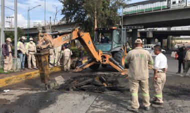 ¡¿Otra vez?! Se vuelve a hundir enorme socavón en Eje 1 Norte