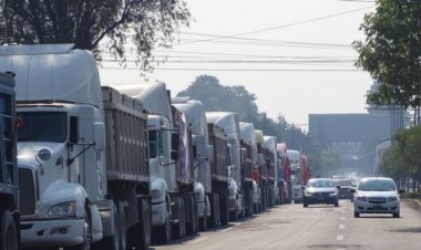 En Toluca transportistas amagan con trasladar protesta al Zócalo