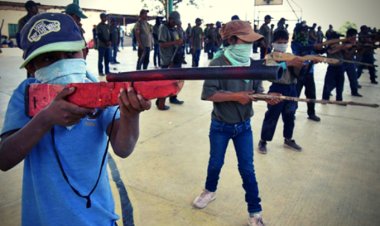 Con escopetas en mano niños guerrerenses piden \