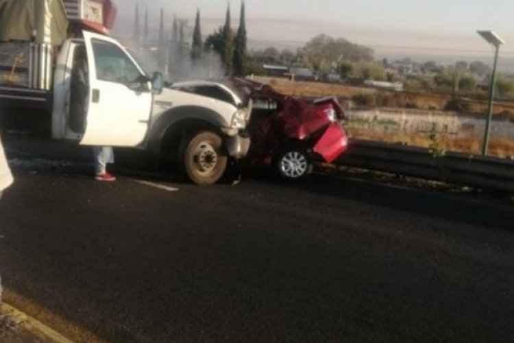 Dos personas murieron en accidente automovilístico en Chalco